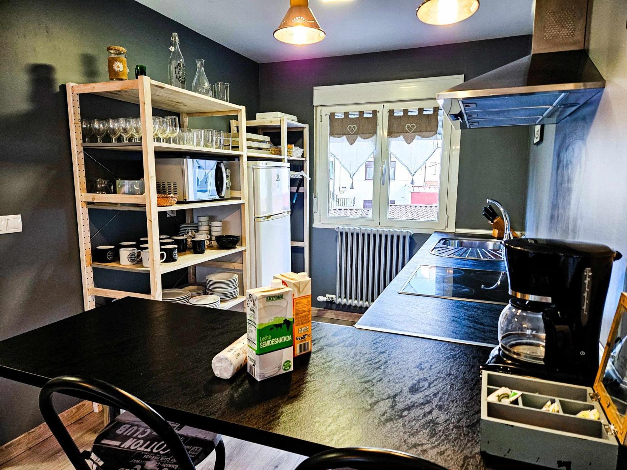 לאון Oak House Oakplacescom מראה חיצוני תמונה
