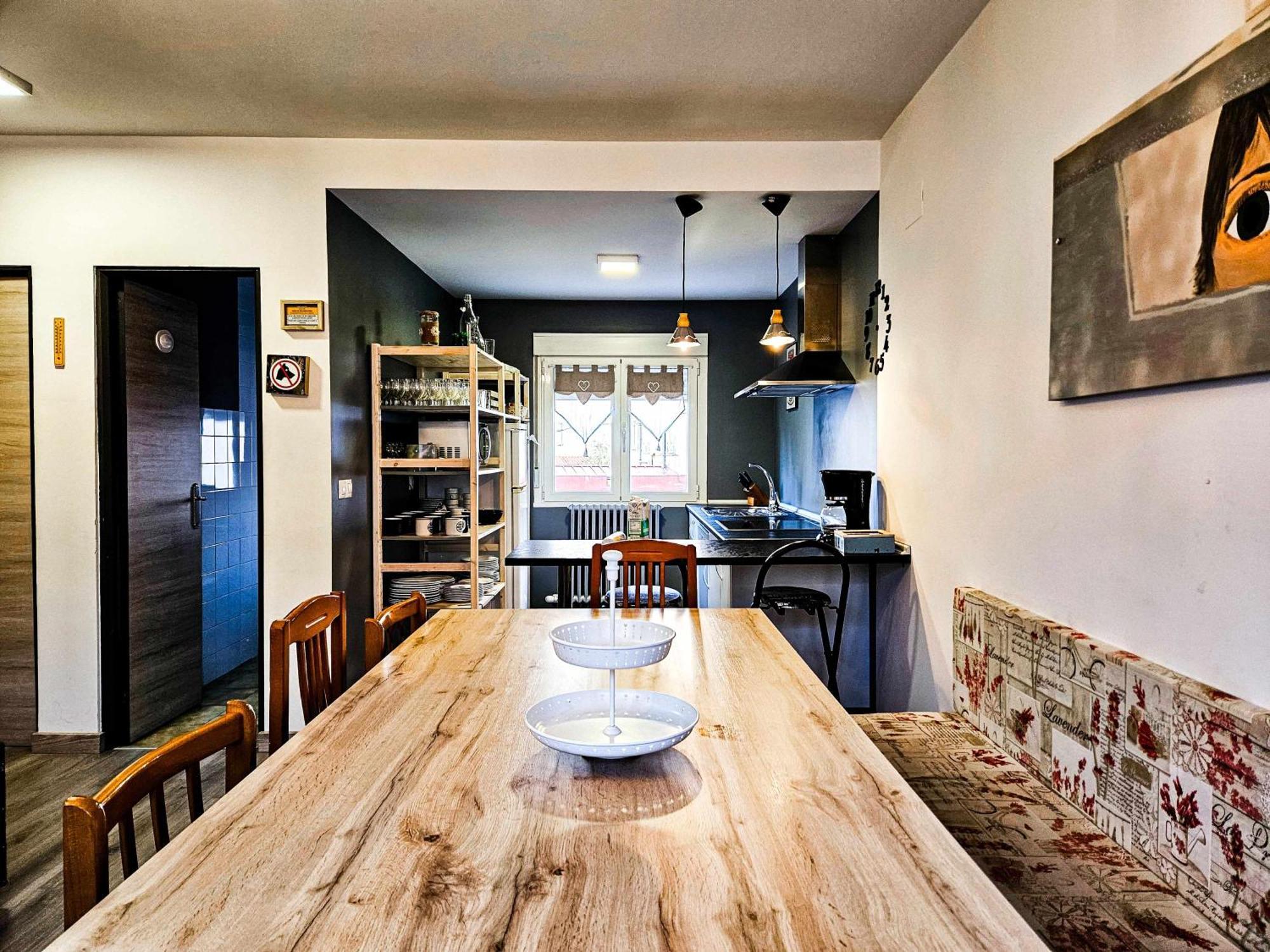 לאון Oak House Oakplacescom מראה חיצוני תמונה